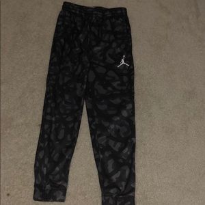Cement pattern Jordan jogger